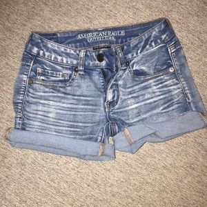 denim stretchy shorts